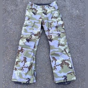 Dc camo snowboard ski pants